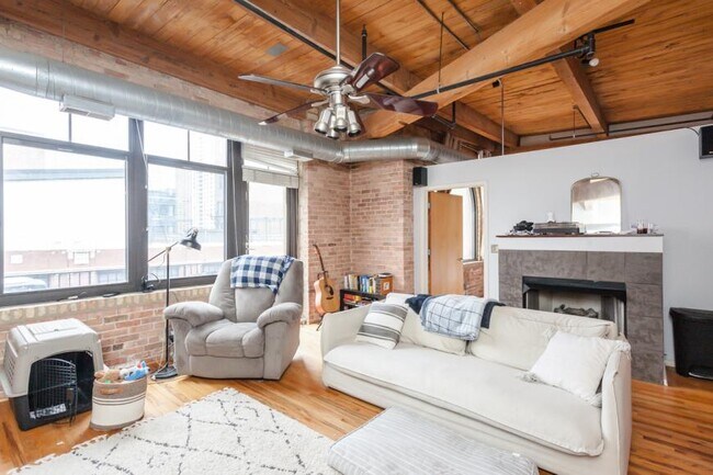 2 bedroom in Chicago IL 60661 - 2 bedroom in Chicago IL 60661 Condo Unit 813