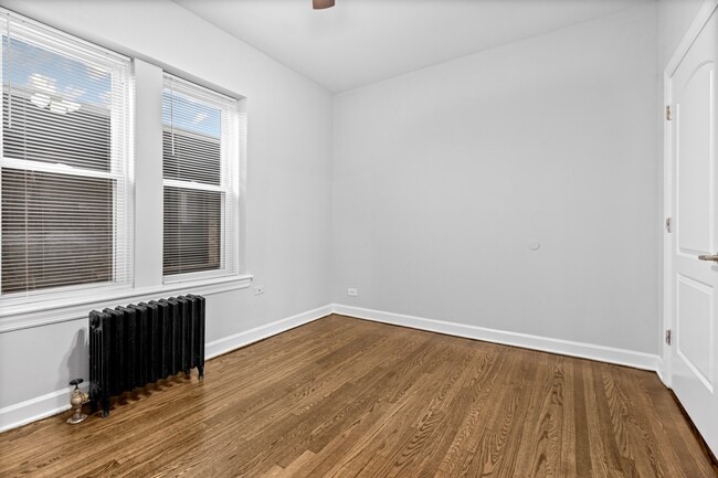 Photo - 1724 W Juneway Terrace Unit 3A