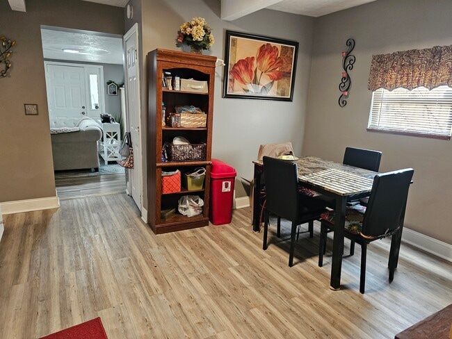 Photo - 70 Noblestown Rd