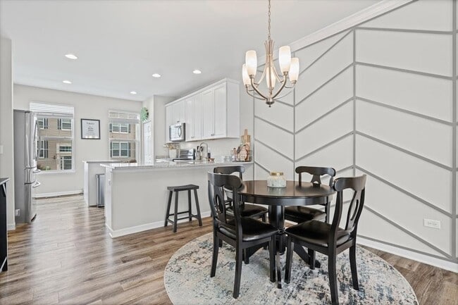 300 Lionel Dr