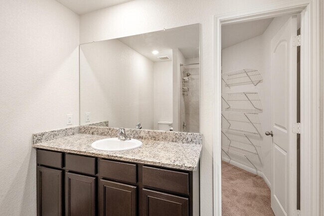 15214 Harbor Lndg