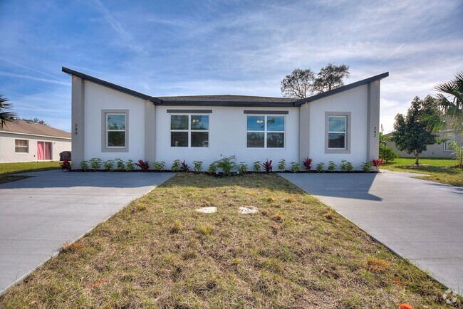Building Photo - 740 Fraser Ct Rental