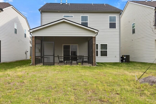 2117 Firelight Wy