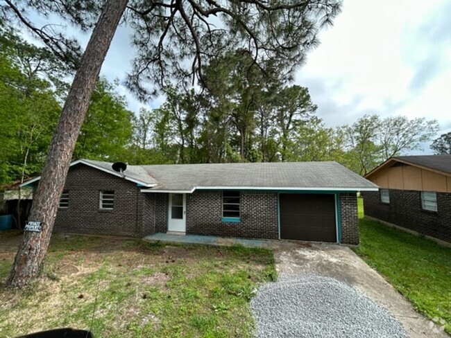 Building Photo - Moss Point 3 Bedroom Rental