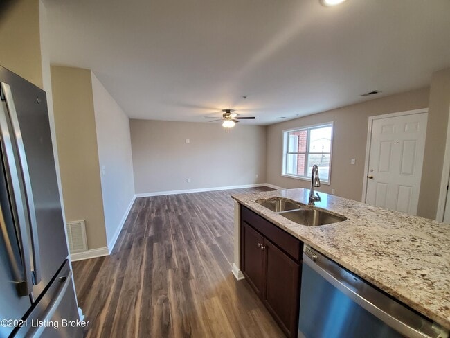 Building Photo - 3502 College Dr Unit 202