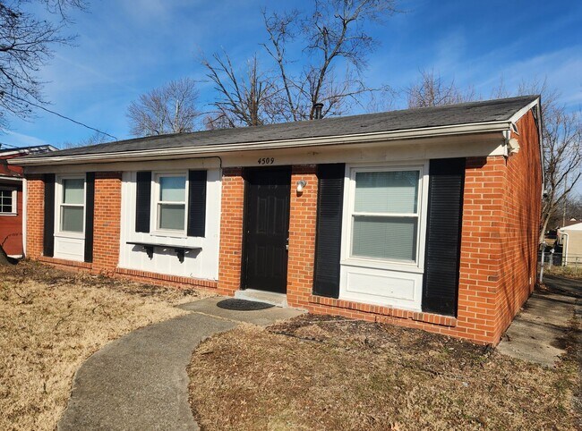 Photo - Spacious and updated 3 bedroom 1 bath!