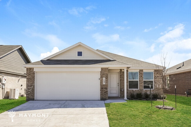 Building Photo - 1047 Neyland Dr