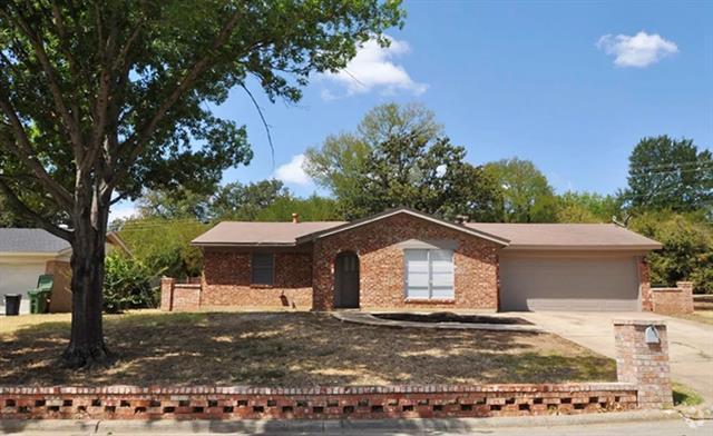 Building Photo - 6983 Cox Ln Rental