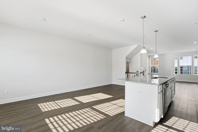 Photo - 42538 Tiber Falls Sq