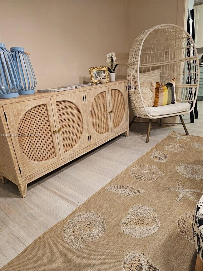 Photo - 131 Zamora Ave Unidad 2