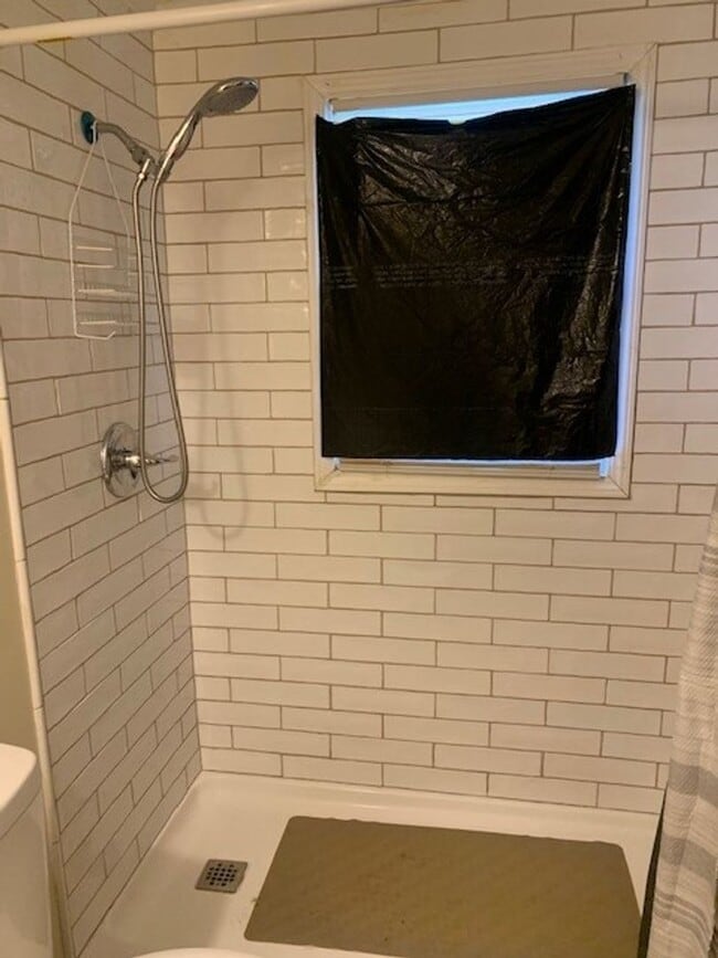 Photo - Cozy 2 Bedroom Home Available Now!