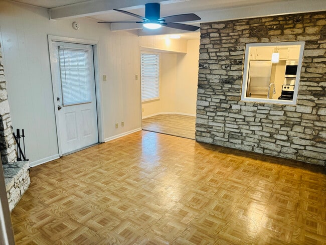 Photo - 4254 Desert View Dr