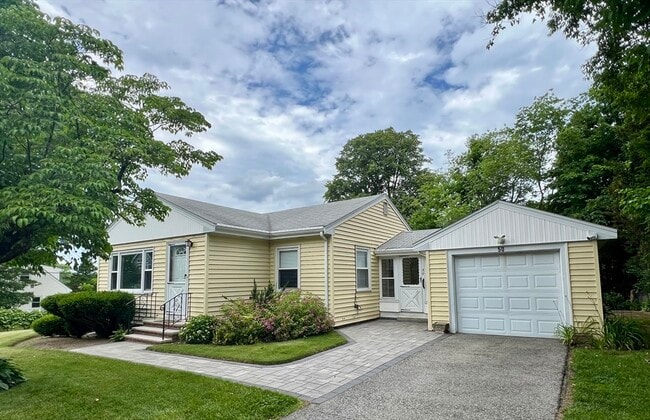 50 Sassamon Ave