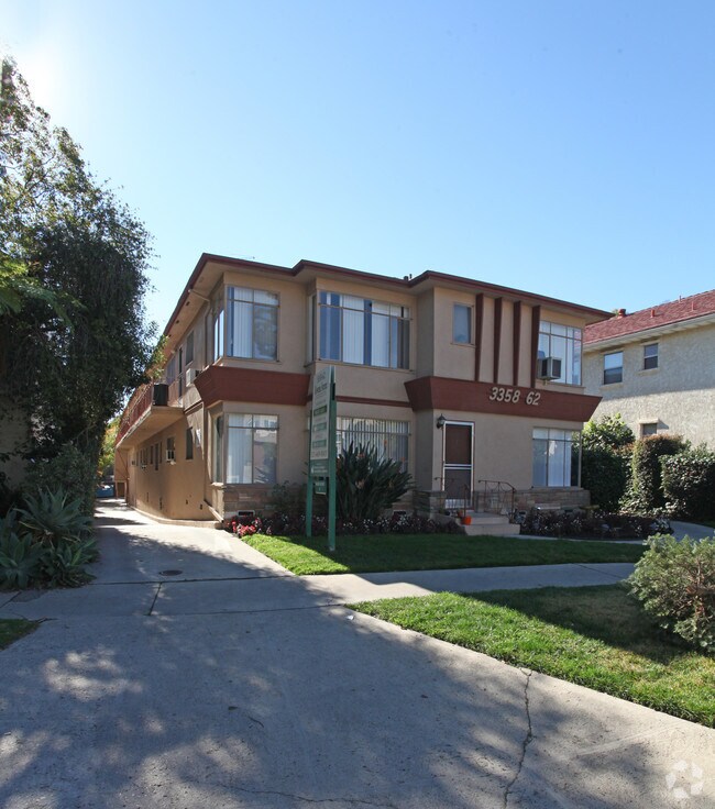 Building Photo - Rowena Avenue Apartments