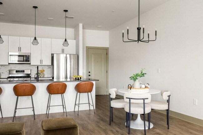 764 Memorial Dr SE Unit 15