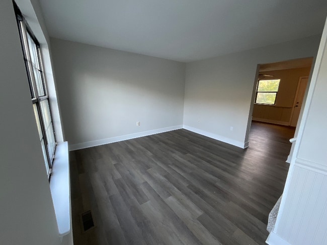 Building Photo - 102 Northwinds Dr Rental