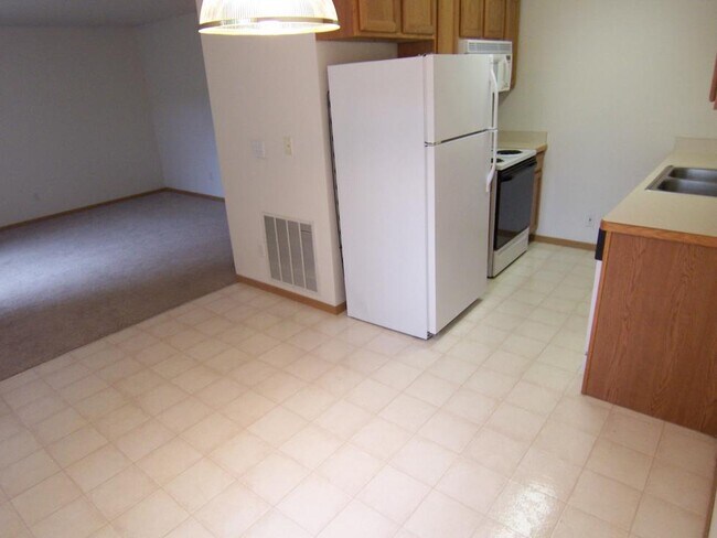 Photo - Woodside Apartments