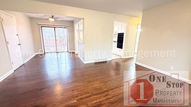 Photo - Charming 3-bedroom, 1.5-bathroom home in Kansas City