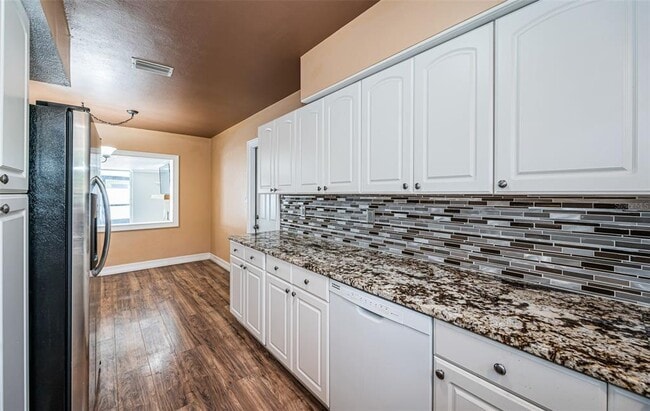 Photo - 1039 Madison St
