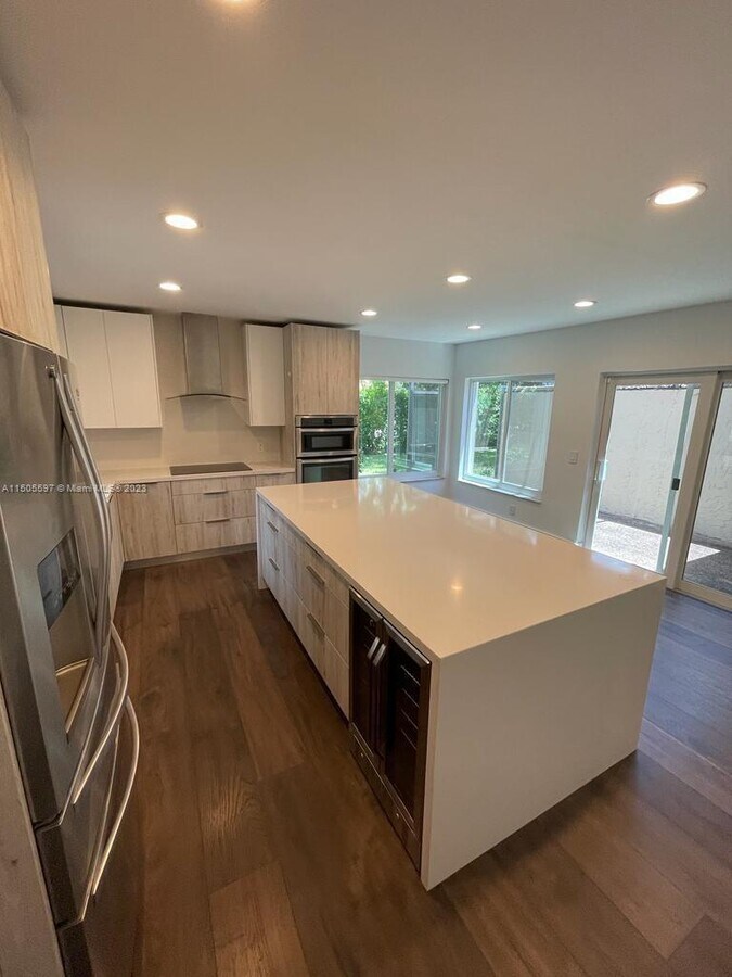 Photo - 438 Village Lake Dr