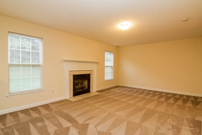 Photo - 1028 Jordans Pond Ln