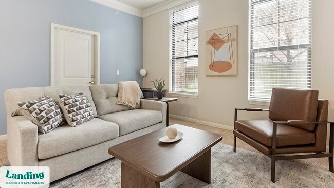 Building Photo - 4050 W Pine Blvd