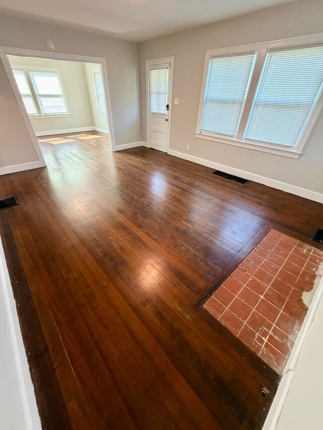 Photo - 141 Brown Ave
