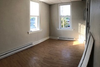 Photo - 80 N Main St Unidad 2