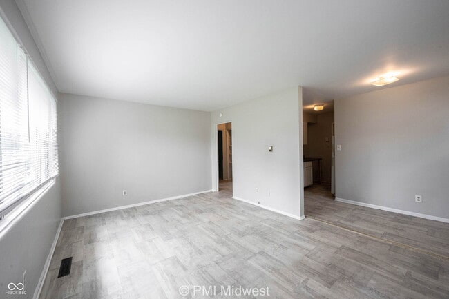 Photo - 5820 Grandview Dr