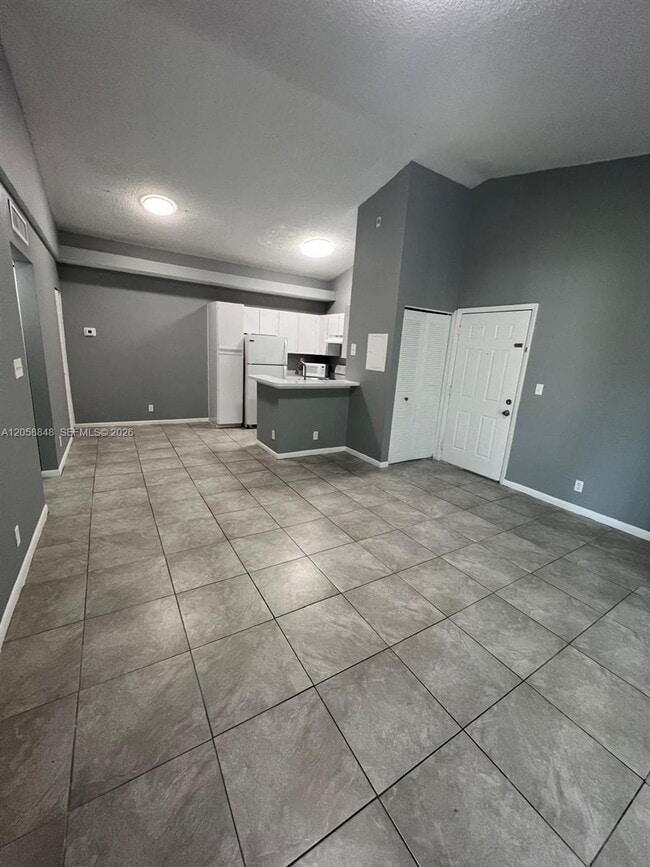 Building Photo - 631 Lyons Rd Unit 12201
