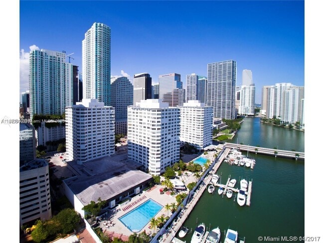 Building Photo - 999 Brickell Bay Dr Unit 1109 Rental