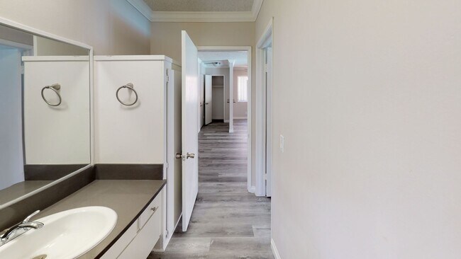 Rock Glen Villa Apartments