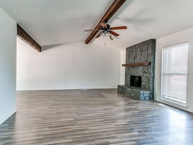 Photo - Beautiful 4 bedroom in South Tulsa and Union School District