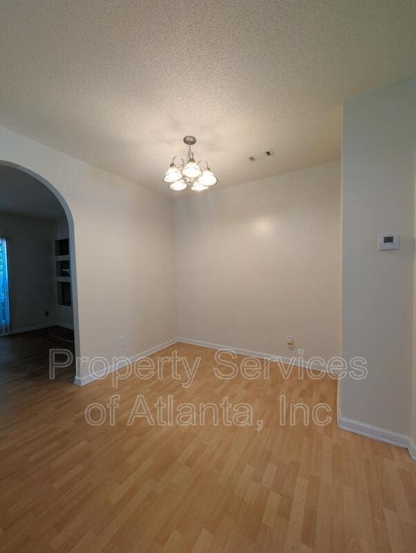 Photo - 5060 Lincoln Dr