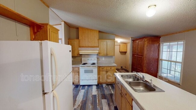 Photo - 202 Bunker Ct