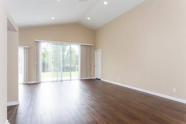 Photo - 162 Preserve Dr