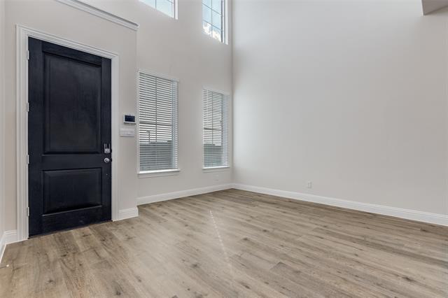 Photo - 1566 Dulwich Dr