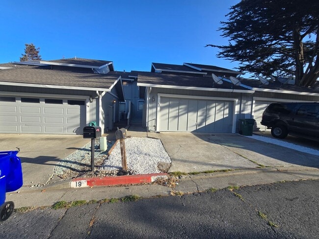 21 Dove Ln