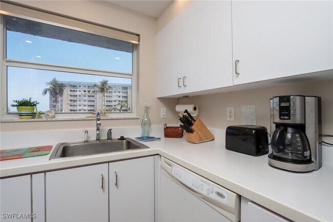 Photo - 25750 Hickory Blvd Unit 258