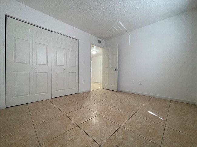 Photo - 9885 Nob Hill Ln Unit 9885