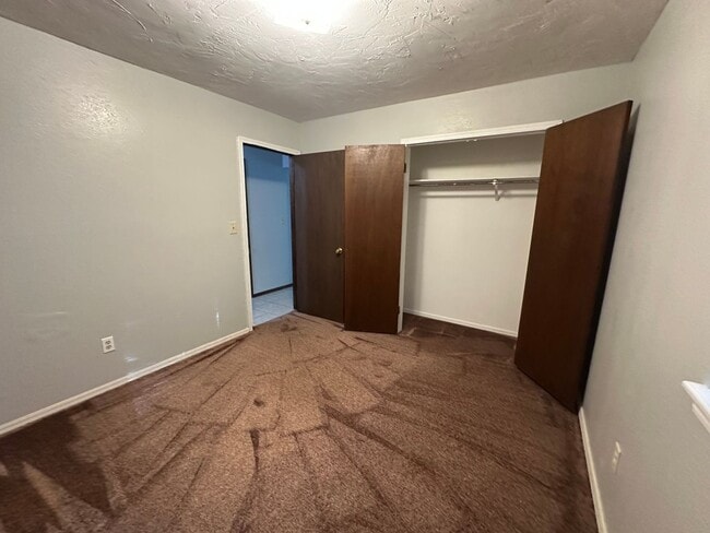 Photo - 3 Bed, 1 1/2 Bath, 1 Car Garage