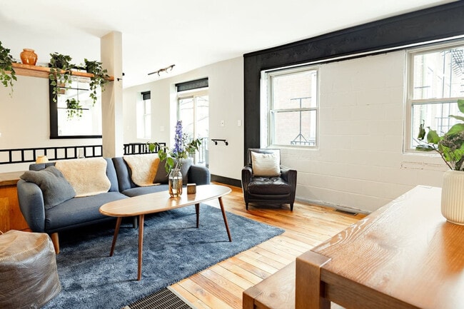 Photo - 1304 Broadway Unit ID1056130P