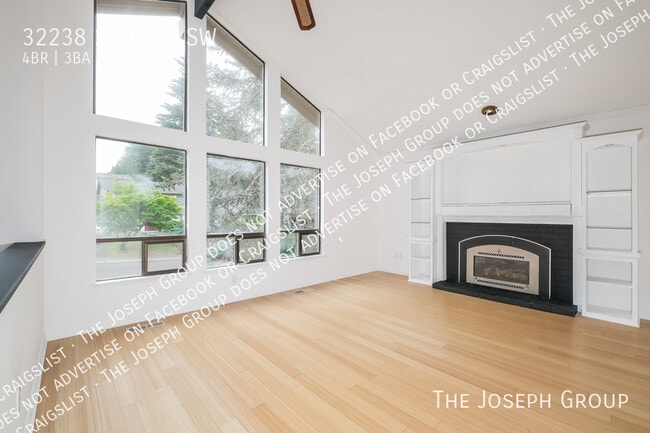 Photo - 32238 2nd Ave SW