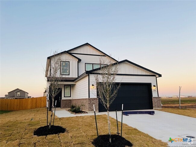 Building Photo - 2156 Griffith Dr Rental