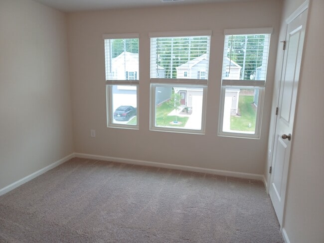 Photo - 1006 Depot Dr