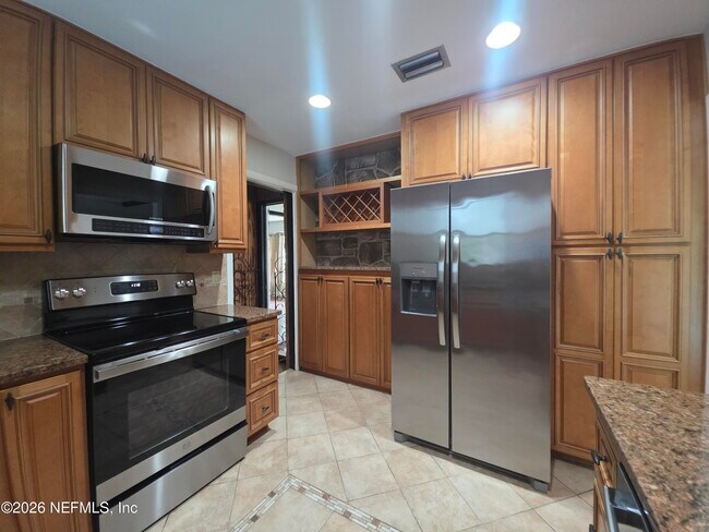 Photo - 627 Grove Park Blvd