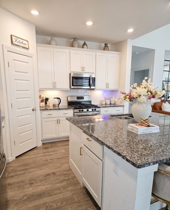 Photo - 3915 Spencer Ln