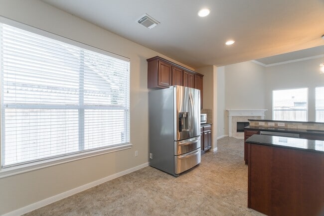 Photo - 139 S Rocky Point Cir