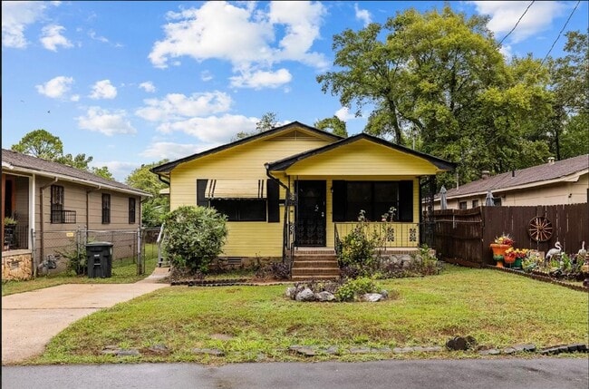 Cozy and Beautifully Renovated 3 Bedroom 2... - Cozy and Beautifully Renovated 3 Bedroom 2... Casa