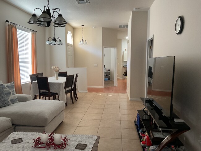 Photo - 2717 Tottenham Dr